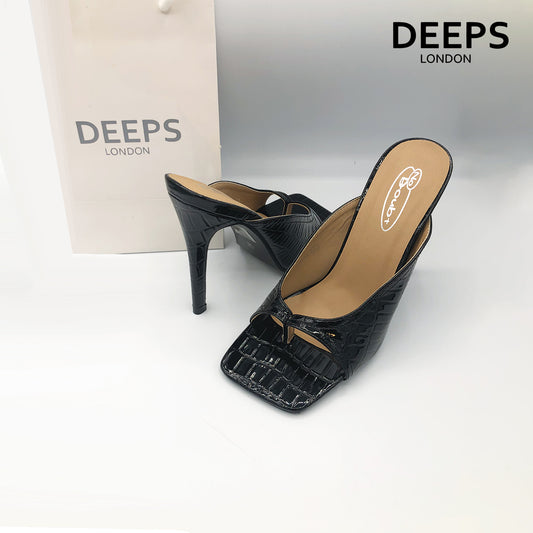 Close-up detail of Alba croc patent toe thong heel in black, showcasing the stylish croc-embossed patent finish, London style from DeepsLondon.